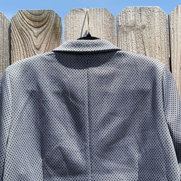 Take 50% OFF- NYCC Clothing Gray Tailored Jacket, Size-L - Picture 7 of 8